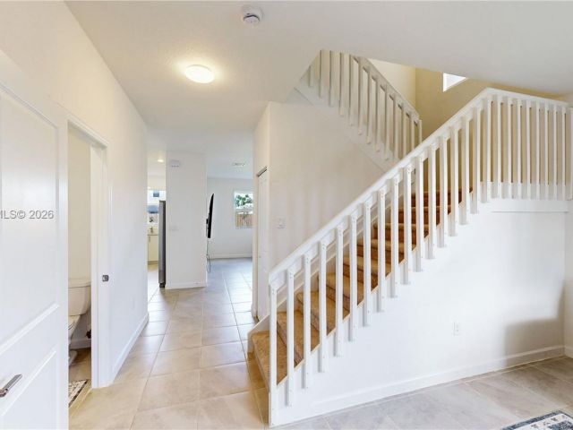 4-bedroom home for rent in Homestead - 2333 SE 28th Ct - MondialRealty