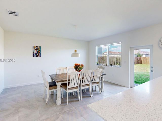 4-bedroom home for rent in Homestead - 2333 SE 28th Ct - MondialRealty