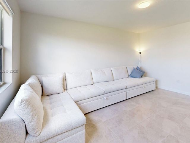 4-bedroom home for rent in Homestead - 2333 SE 28th Ct - MondialRealty