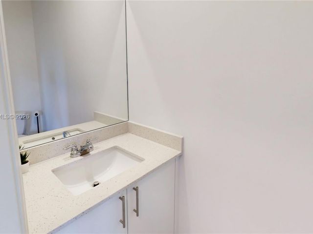 4-bedroom home for rent in Homestead - 2333 SE 28th Ct - MondialRealty