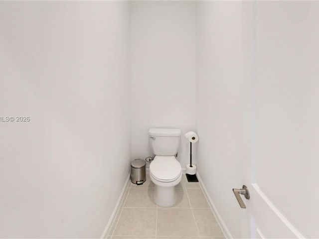 4-bedroom home for rent in Homestead - 2333 SE 28th Ct - MondialRealty