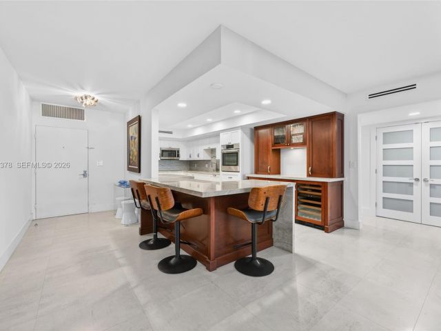 Apartment for sale  Unit #1024 - photo 7534224