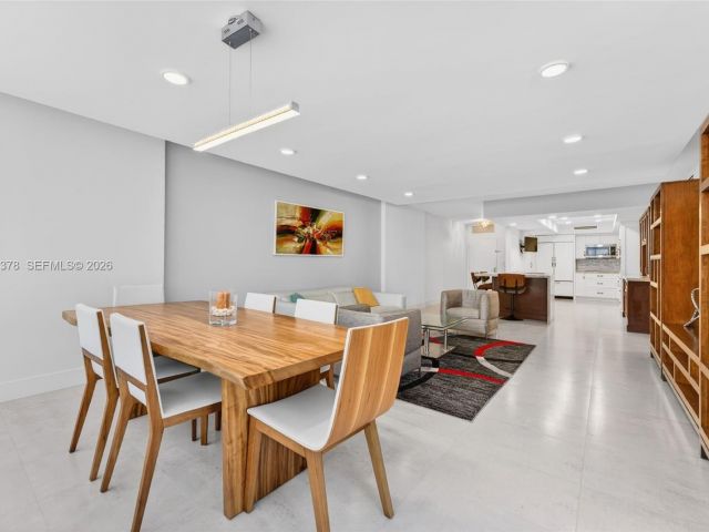 Apartment for sale  Unit #1024 - photo 7534227