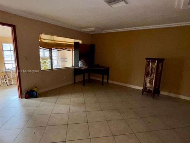 Home for sale at 3241 Arthur Ter - photo 7532136