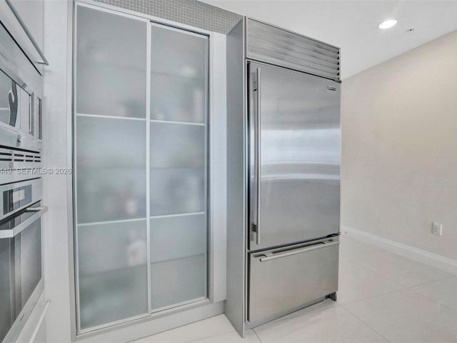 Apartment for rent  Unit #5405 - photo 7531806