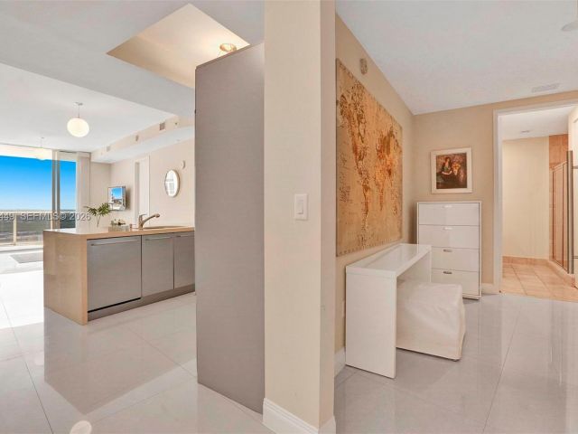 Apartment for rent  Unit #5405 - photo 7531820