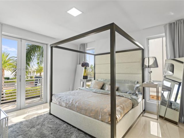 Home for rent at 3420 NW 84th Ave - photo 7532222