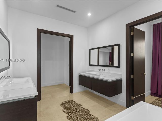 Home for rent at 3420 NW 84th Ave - photo 7532224