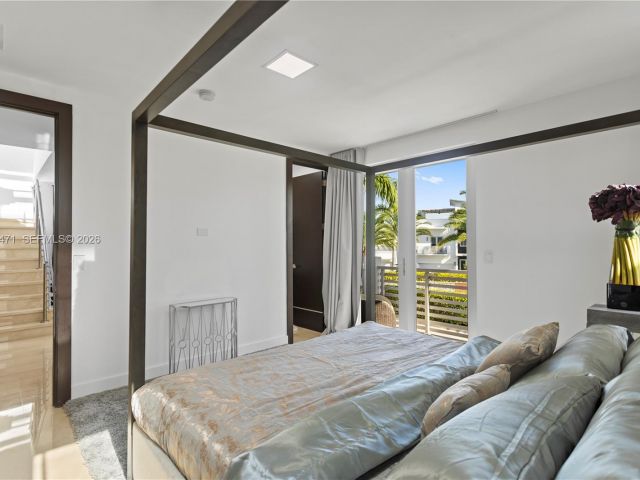 Home for rent at 3420 NW 84th Ave - photo 7532227