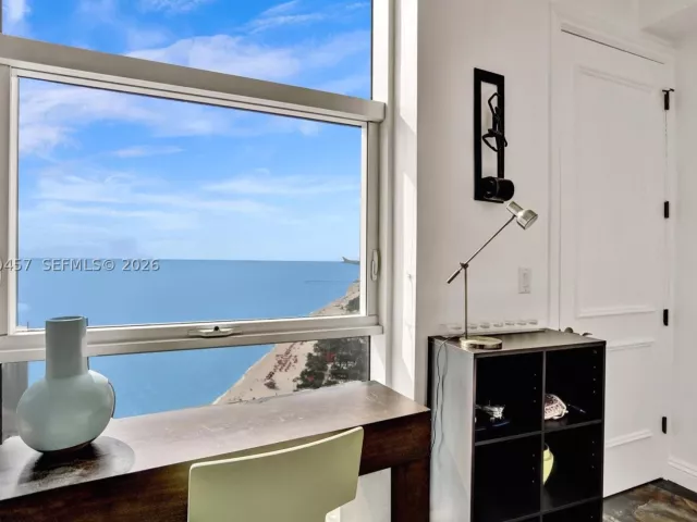 3-bedroom condo for sale in Sunny Isles Beach - 18101 Collins 4106 +Cabana - MondialRealty