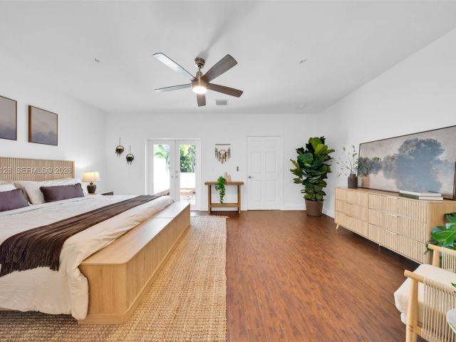 Home for sale at 2917 SW 30th Ct 2917 - photo 7532592