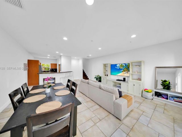 Home for sale at 2917 SW 30th Ct 2917 - photo 7532595