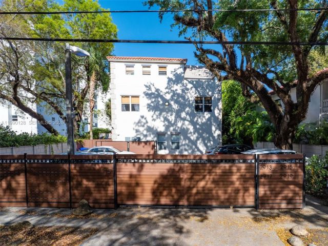 Home for sale at 2917 SW 30th Ct 2917 - photo 7532598