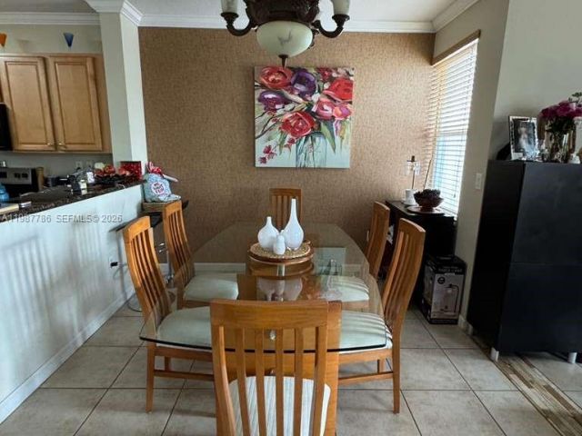 Home for rent at 7131 NW 114th Ct - photo 7532907