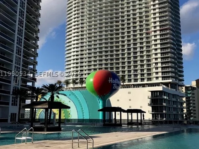 2-bedroom condo for rent in Hallandale Beach - 1830 S Ocean Drive 4608 - MondialRealty