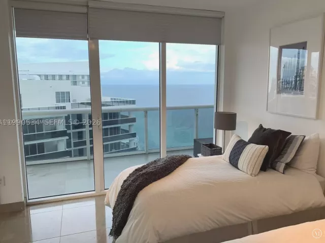 2-bedroom condo for rent in Hallandale Beach - 1830 S Ocean Drive 4608 - MondialRealty