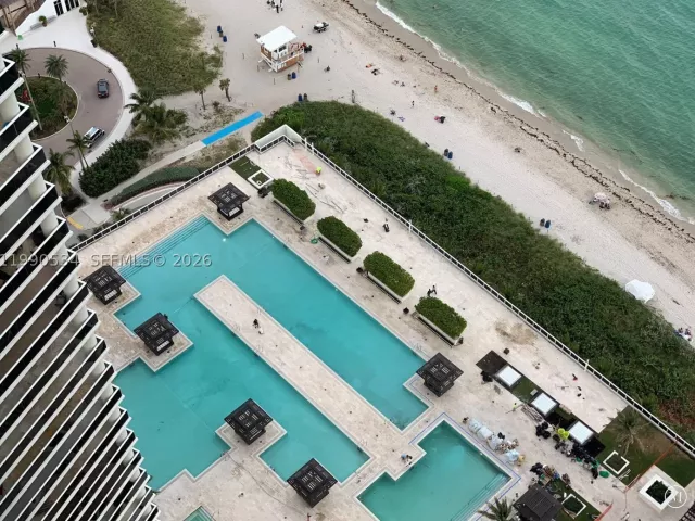 2-bedroom condo for rent in Hallandale Beach - 1830 S Ocean Drive 4608 - MondialRealty