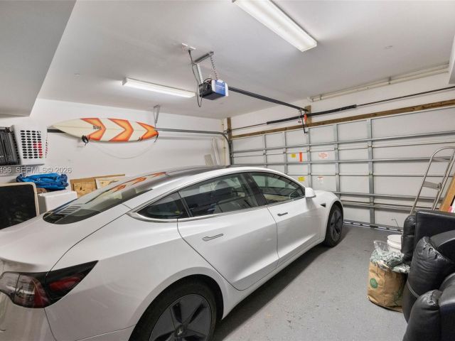 Home for sale at 721 SE 12th Ct 4 - photo 7532833