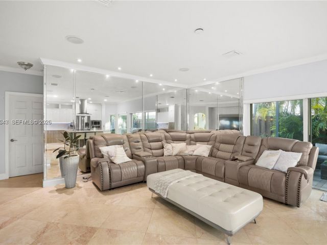 Home for rent at 11243 NW 58th Ter 1 - photo 7532932