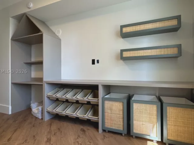 3-bedroom condo for sale in Aventura - 20000 E Country Club Dr 1016 - MondialRealty