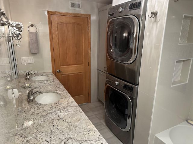 Apartment for rent  Unit #1431 - photo 7533084