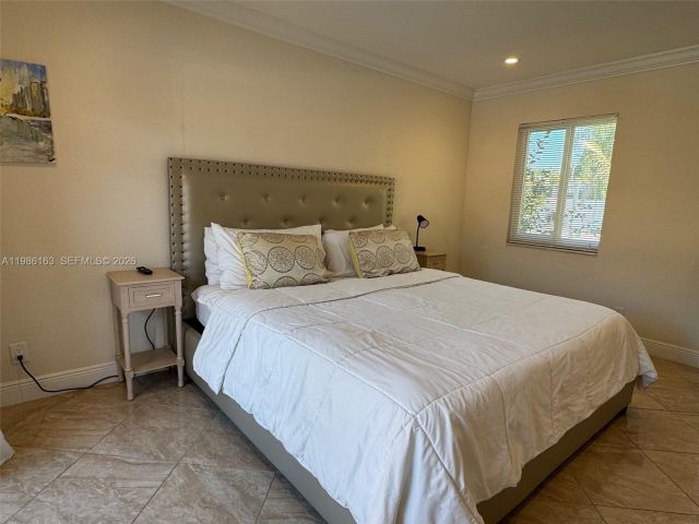 3-bedroom home for sale in Pompano Beach - 2355 SE 7th St - MondialRealty