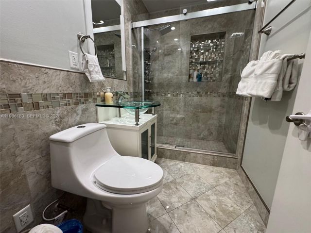 3-bedroom home for sale in Pompano Beach - 2355 SE 7th St - MondialRealty