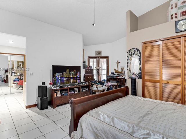 Home for sale at 15012 SW 45th Ln - photo 7532733