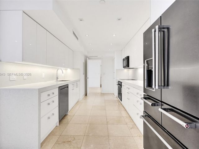 Apartment for rent  Unit #504 - photo 7533589