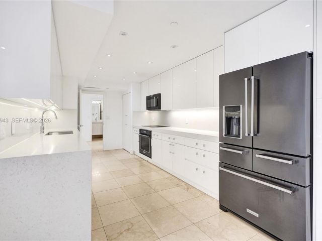 Apartment for rent  Unit #504 - photo 7533590