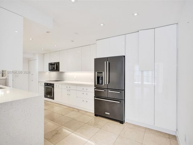 Apartment for rent  Unit #504 - photo 7533592