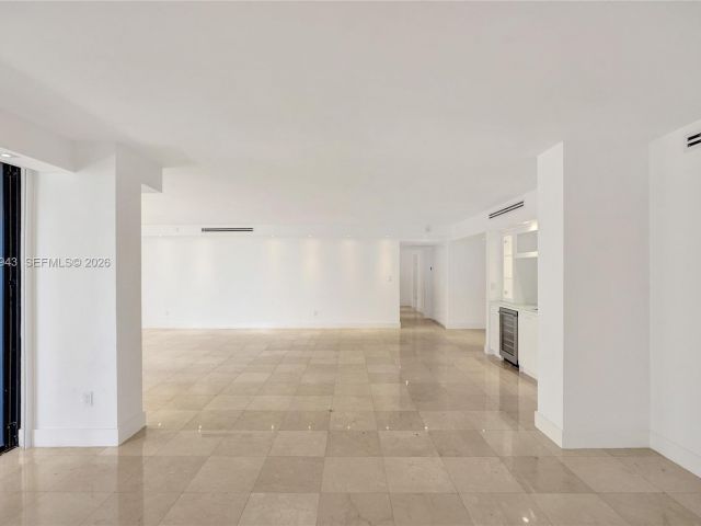 Apartment for rent  Unit #504 - photo 7533602