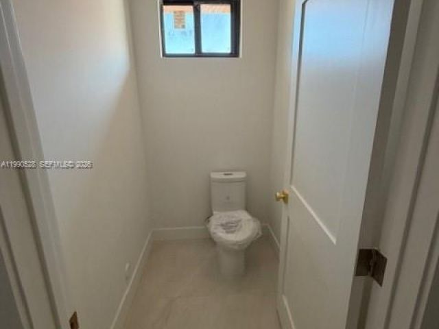 Home for sale at 2800 SW 38th Ct - photo 7532621