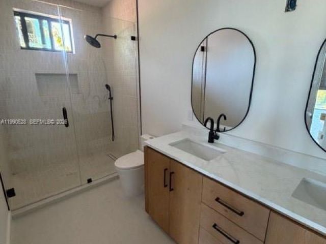 Home for sale at 2800 SW 38th Ct - photo 7532626