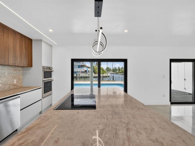 Home for rent at 607 Layne Blvd - photo 7532582