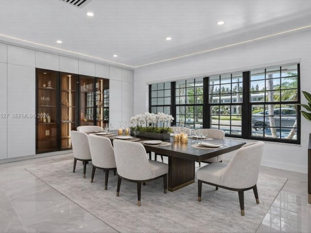 Home for rent at 607 Layne Blvd - photo 7532586