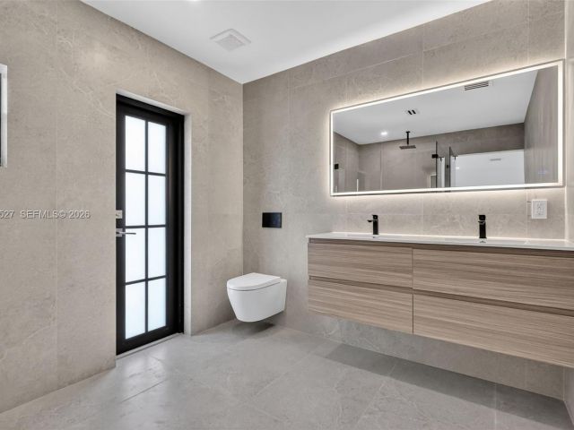 Home for rent at 607 Layne Blvd - photo 7532591