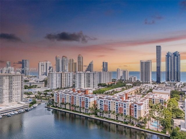 Apartment for sale  Unit #2705 - photo 7534119