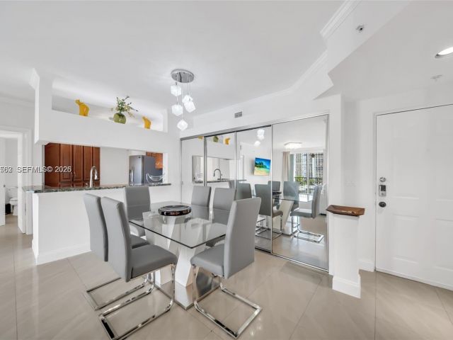 Apartment for sale  Unit #2705 - photo 7534123