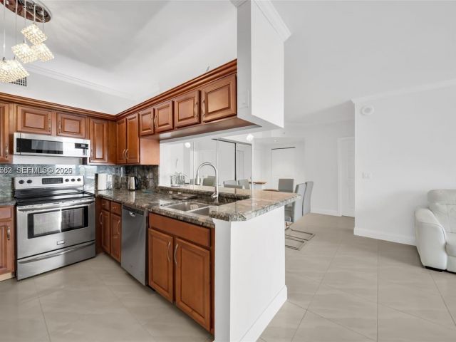 Apartment for sale  Unit #2705 - photo 7534127