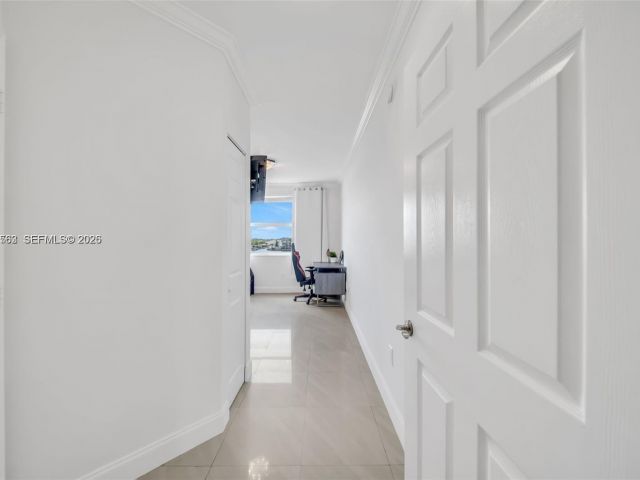 Apartment for sale  Unit #2705 - photo 7534129