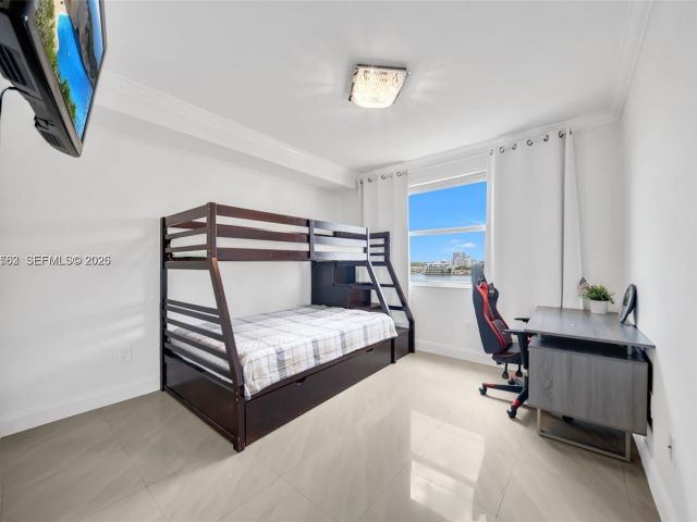 Apartment for sale  Unit #2705 - photo 7534130