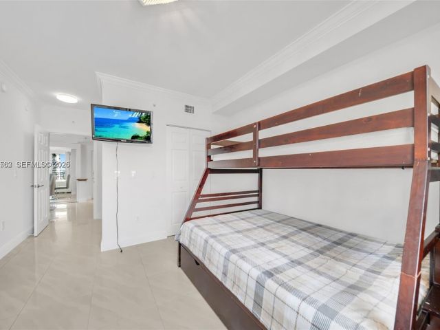 Apartment for sale  Unit #2705 - photo 7534131