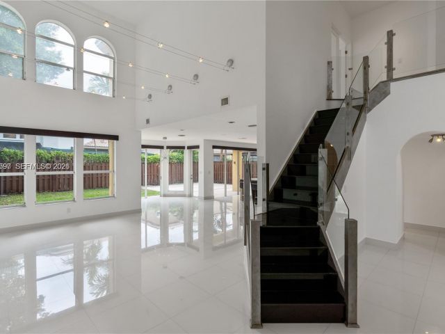 Home for rent at 7333 NW 108th CT - photo 7533809