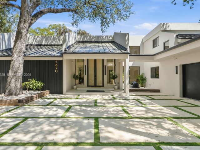 Home for sale at 5820 SW 33rd Ln - photo 7532777