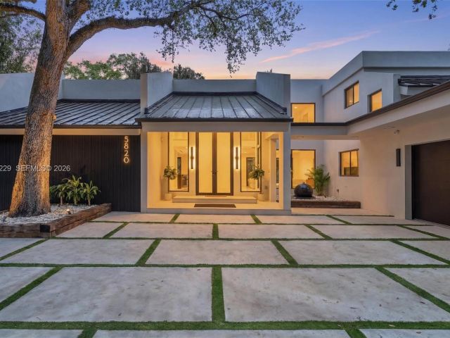 Home for sale at 5820 SW 33rd Ln - photo 7532779