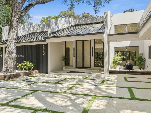 Home for sale at 5820 SW 33rd Ln - photo 7532781