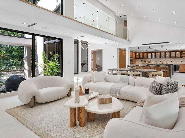 Home for sale at 5820 SW 33rd Ln - photo 7532786