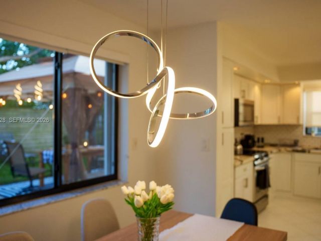 Home for sale at 1000 SW 32nd St - photo 7533161