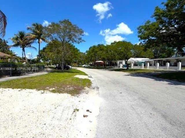 Home for sale at 15825 E Bunche Park Dr - photo 7534542